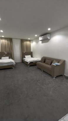 Al Khuwair Apartment | شارع المها بجانب اسواق المايا