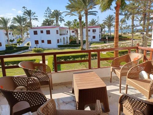 Al Arish Ski Chalet | شاليه في قرية سما العريش