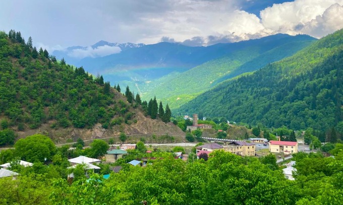 Lentekhi House | ლენტეხის მთის სასტუმრო - Lentekhi Mountain Inn