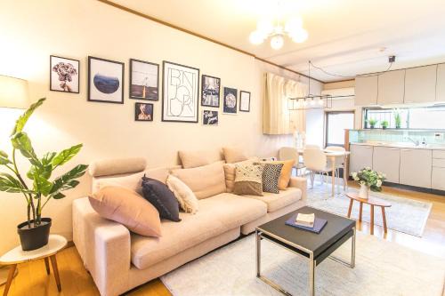 Nishikoiwa Apartment | 一棟貸切宿, HARMONIA東京小岩 6名max,wifi有,秋葉原16分新宿33分,ディズニー電車48分, 駐車場ありません