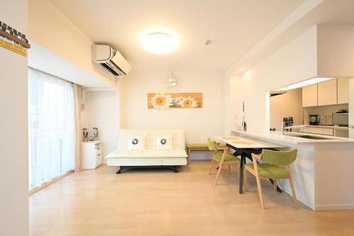 Dotonbori Apartment | 日本桥车站出口徒步5秒两室一厅60平米new open 夏季促销