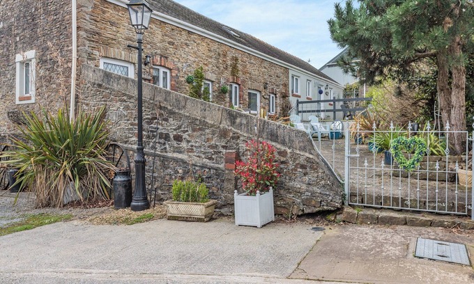 Gowerton Cottage | 0 bedroom accommodation in Gowerton, Gower