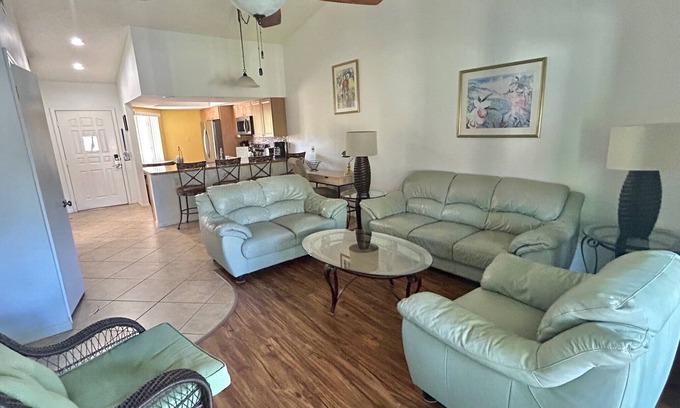 Trailer Estates Condo | 0463 - Beautiful 2 Bed/2 Bath Bradenton condo, close to beaches and IMG academy