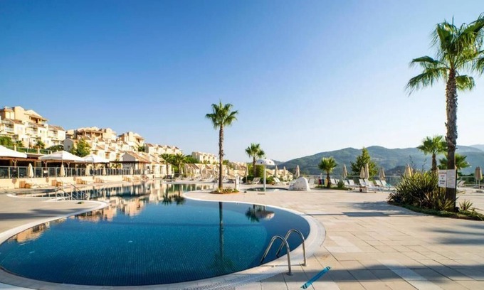 Sogucak House | 1+1 Flat with Communal Pool in Kusadasi-Awz142