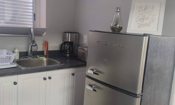 Lisgar Apartment | 1 Bed 1 Bath basement Apartment walking distance to major Go station