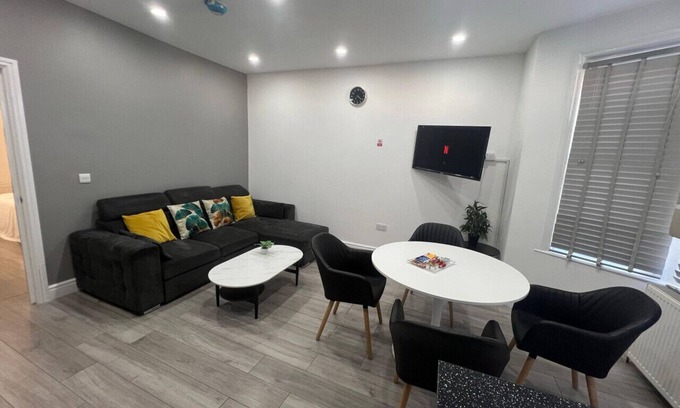 Valentines House | 1 Bed Luxury Flat in Ilford close to station