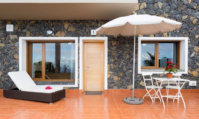 La Matanza de Acentejo Apartment | 1 Bedroom , SEA VIEW, HEATED POOL, Heating, free Wifi, big terrace (1)