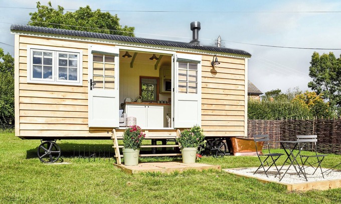 Braunston Cottage | 1 bedroom accommodation in Little Braunston