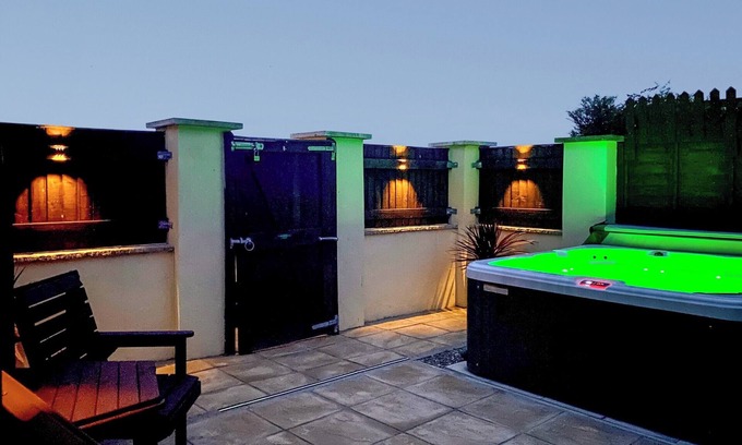 Felinfach Cottage | 1 bedroom accommodation in Talsarn, near Aberaeron