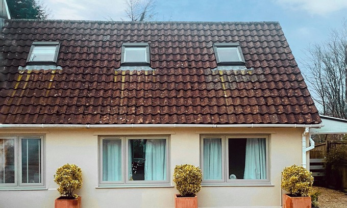 Raymonds Hill Cottage | 1 bedroom accommodation in Raymond&rsquo;s Hill, near Lyme Regis