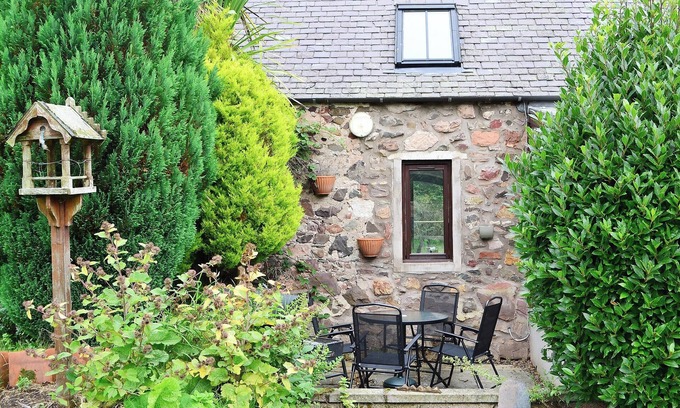 Coldingham Cottage | 1 bedroom accommodation in Coldingham, near Eyemouth