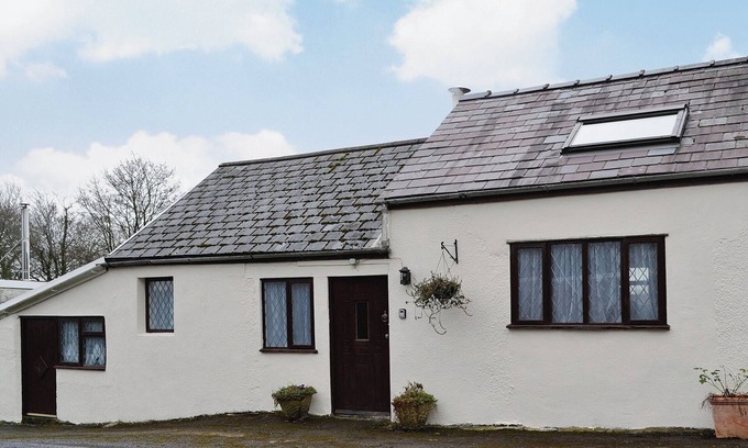 Llannon Cottage | 1 bedroom accommodation in Llannon, near Llanelli