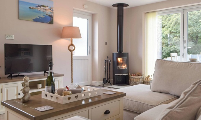 Tavernspite Cottage | 1 bedroom accommodation in Llanteg