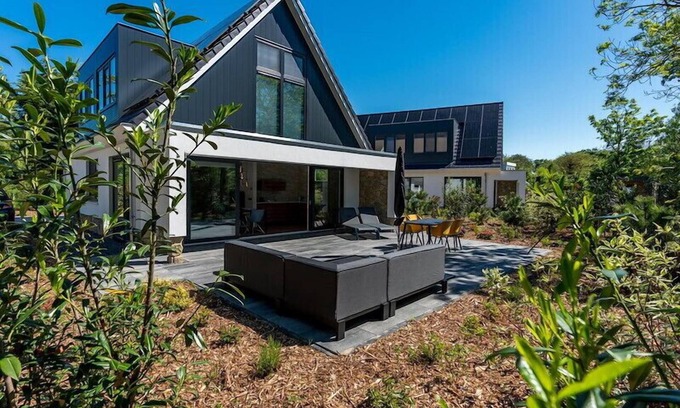 Den Burg House | 1 bedroom accommodation in Den Burg