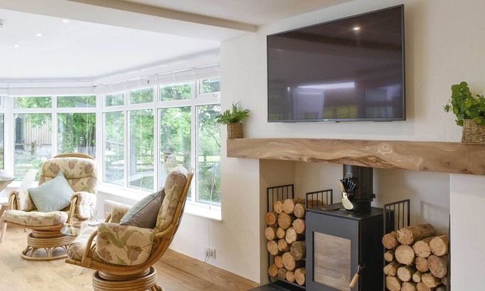 Dinas Cottage | 1 bedroom accommodation in Rhostryfan, near Caernarfon