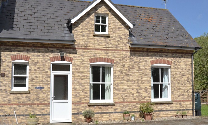 Cawston Cottage | 1 bedroom accommodation in Cawston, near Norwich