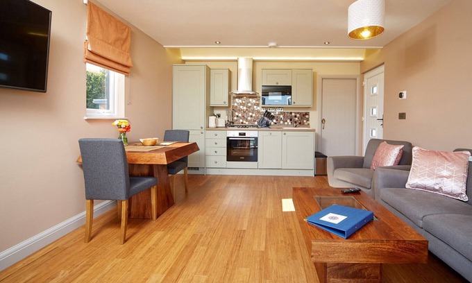 Fitling Cabin | 1 bedroom accommodation in Fitling, near Hornsea