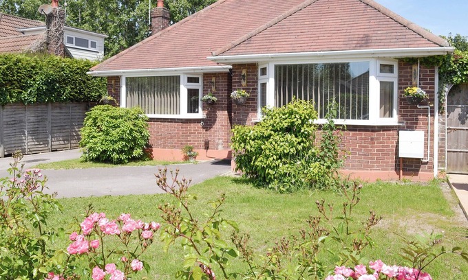 Broadstone Cottage | 1 bedroom accommodation in Broadstone, near Bournemouth