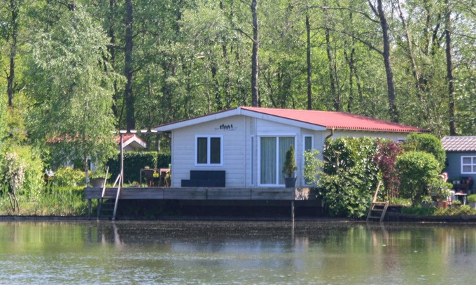 Oosterwolde House | 1 bedroom amazing home in Oosterwolde