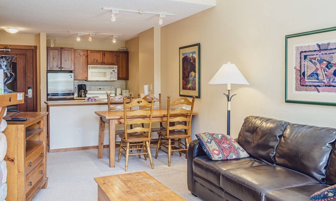 Sun Peaks Cabin | 1 bedroom apartment in village centre, ski in/out