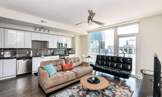 Charlotte Center City Apartment | 1 Bedroom apartment in Uptown Charlotte