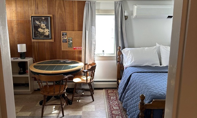 Bingham Apartment | 1 Bedroom Apartment in 1830s Historical Bingham Maine Building