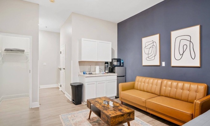 Grand Bay Apartment | 1 bedroom at Oak + Fountain - #8