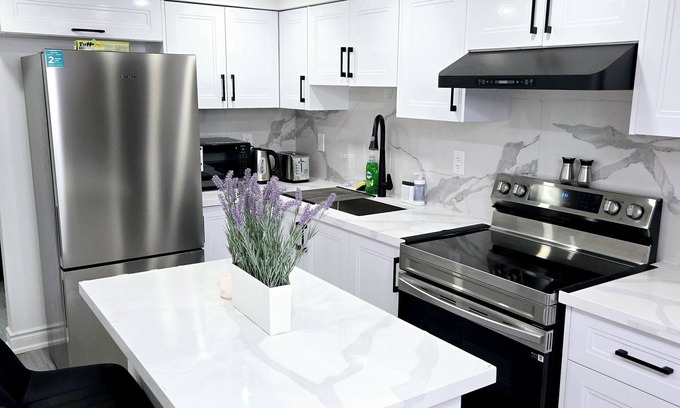 Agincourt North Apartment | 1-bedroom basement apartment bear Toronto - free wift and 1 free parking