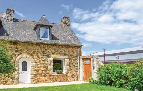 Goudelin House | 1 Bedroom Cozy Home In Goudelin