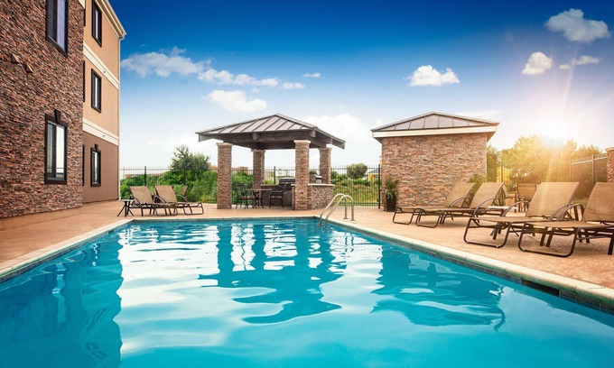 Fort Worth Condo | 1 Bedroom | Free Wi-Fi + Complimentary Breakfast