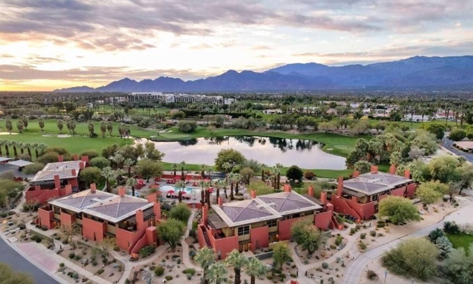 Palm Desert Apartment | 1 Bedroom @ Hilton Palm Desert