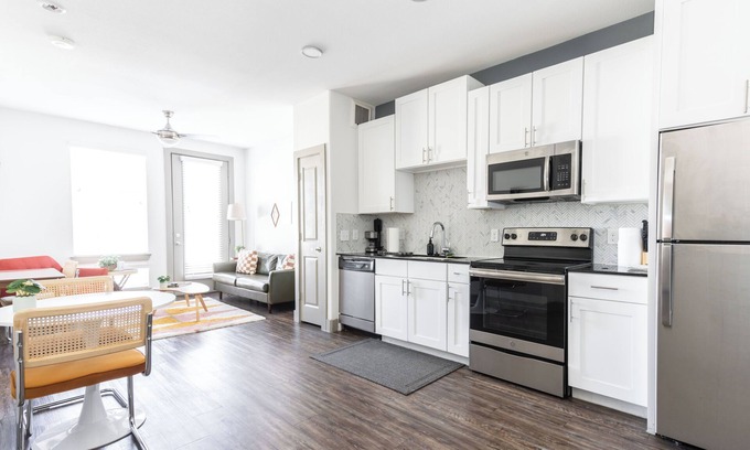 Blackshear-Prospect Hill Condo | 1 Bedroom Near Convention Center