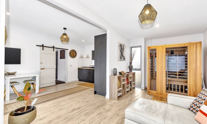 Panorama Apartment | 1 bedroom unit with views, & your own private UV Sauna, wellness at its best!