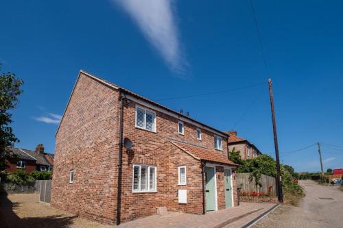 Knodishall House | 1 Buxlow Cottages