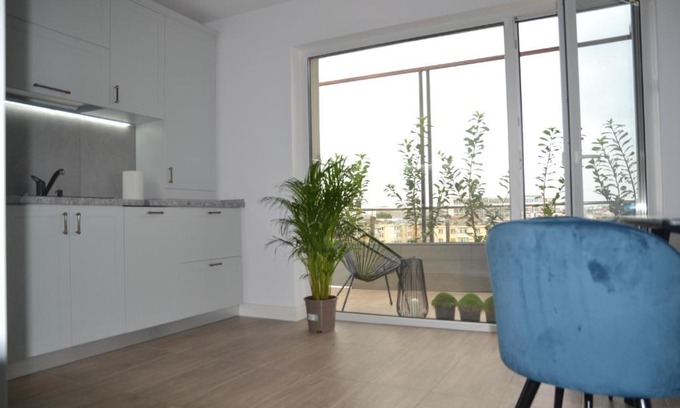 Craiova Apartment | 1.Luxury Apartment, private parking, Self check in