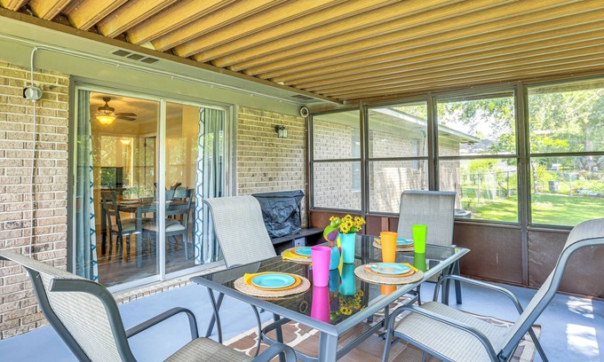 Waycross House | 1 Mi to Dtwn Waycross: Home w/Furnished Porch