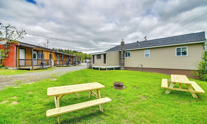 Pittsburg Apartment | 1 Mi to Lake Francis: Mountain-View Studio Retreat