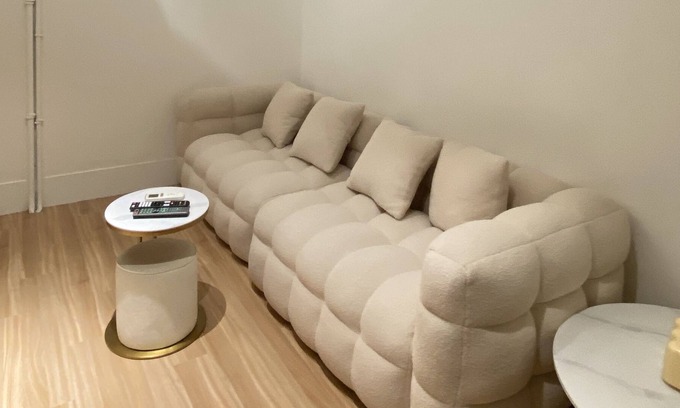 Datong Apartment | 1 minute to Taipei Main Station/ 3 bedroom/ near Airport MRT