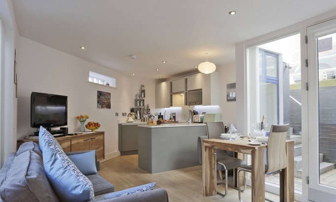 Southwold Apartment | 1 White Point - Two Bedroom Apartment, Sleeps 4