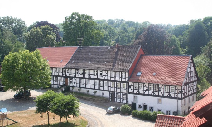 Liebenburg Apartment | 1 Zimmer Wohnung auf Idyllischem Rittergut