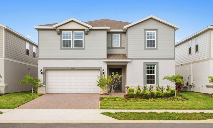 Sunrise Lakes House | 10 Bedroom/8 Bathroom/Windsor Cay (16276SK)
