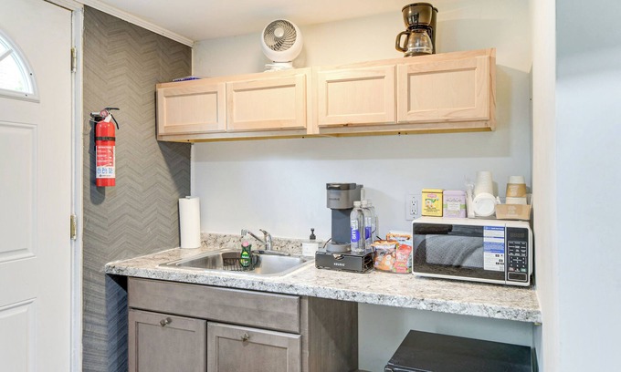 Wheaton-Glenmont Apartment | 10 Mi to Washington: Wheaton Studio Suite