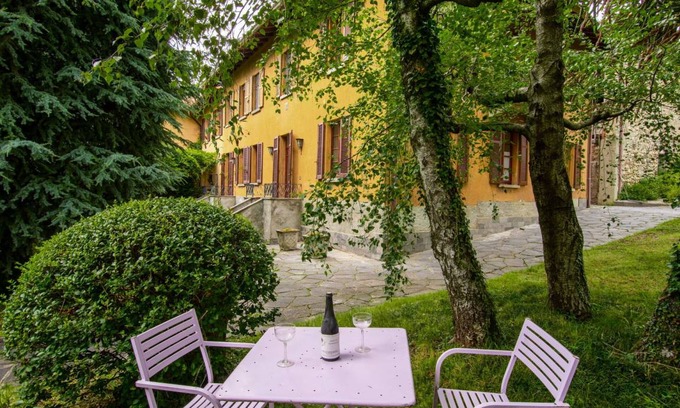 Tavernerio Apartment | 100 m² Apartment ∙ 2 bedrooms ∙ 4 guests
