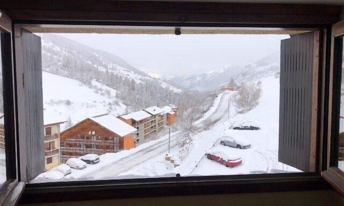 Vars Apartment | 100m from shops, 5th floor, 17m², Vars