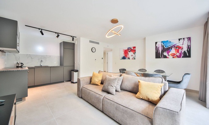 La Varenne Saint-Hilaire Apartment | 102 69 Blue Nights Appartement Appartement de Luxe
