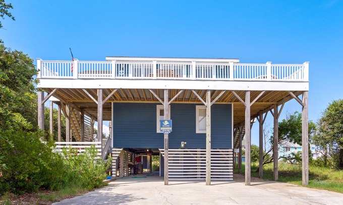 Corolla Village House | 1030 La Ballena Cottage *3 Min Walk to Beach