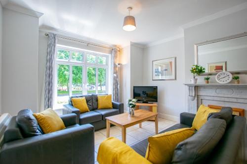 Galway City Centre House | 104 - Central 4-Bedroom Home, Galway