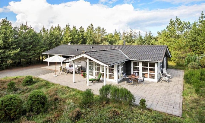 Torup Strand House | 105 m² House ∙ 3 bedrooms ∙ 6 guests