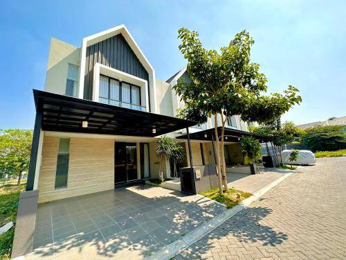 Surabaya House | 105 m² House ∙ 4 bedrooms ∙ 8 guests