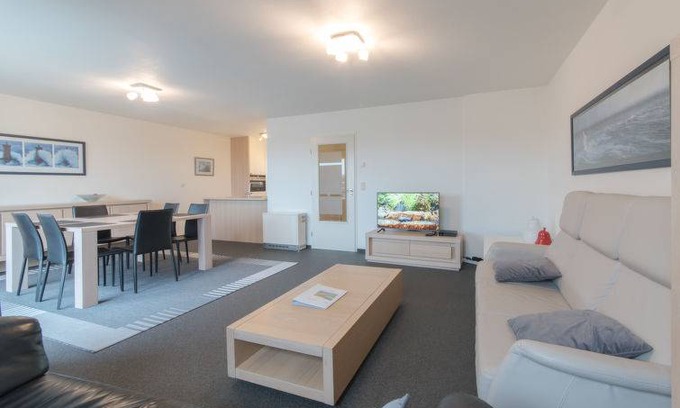 Bredene Apartment | 106 m² Apartment ∙ 2 bedrooms ∙ 5 guests